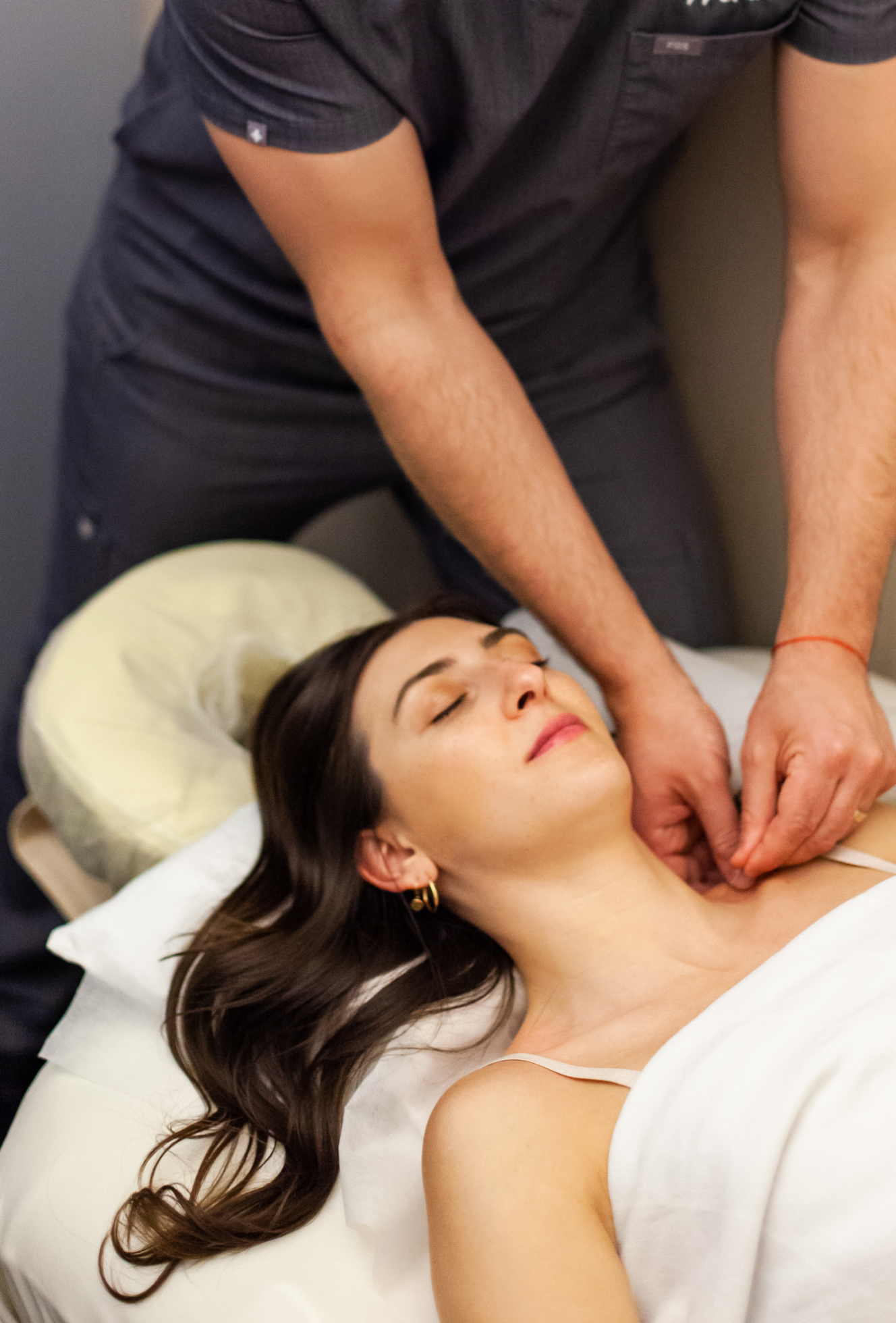 Massage Therapy Helps Ease Neck and Back Pain